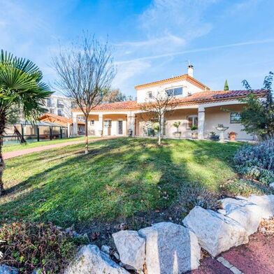 Maison 6 pièces 320000 €