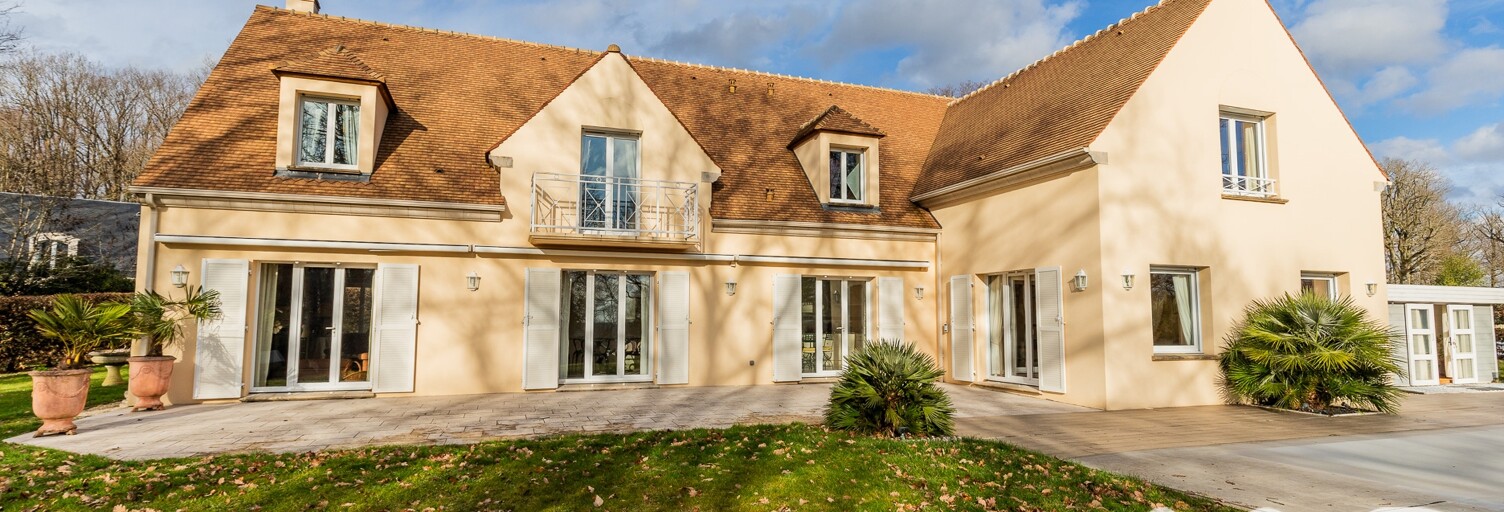 Maison 10 Pièces 333 m² à vendre à Janvry (91640)