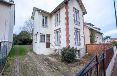 Maison en pierre de 4 pièces principales — photo du bien