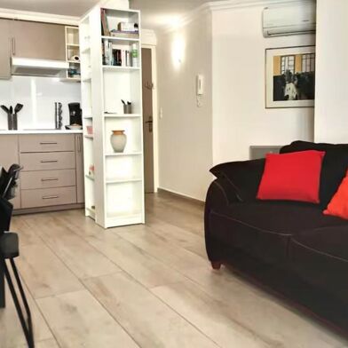 Appartement 3 pièces 176700 €