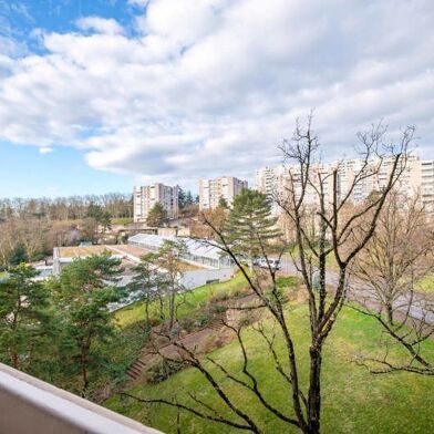 Appartement 4 pièces 296520 €