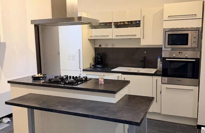 Vente Maison/villa 6 pièces — photo 3