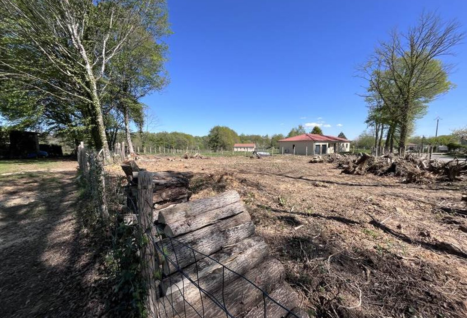 Terrain à bâtir de 0 pièces principales — photo 1