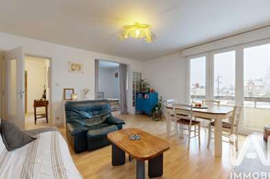 Appartement 3 pièces 121000 €
