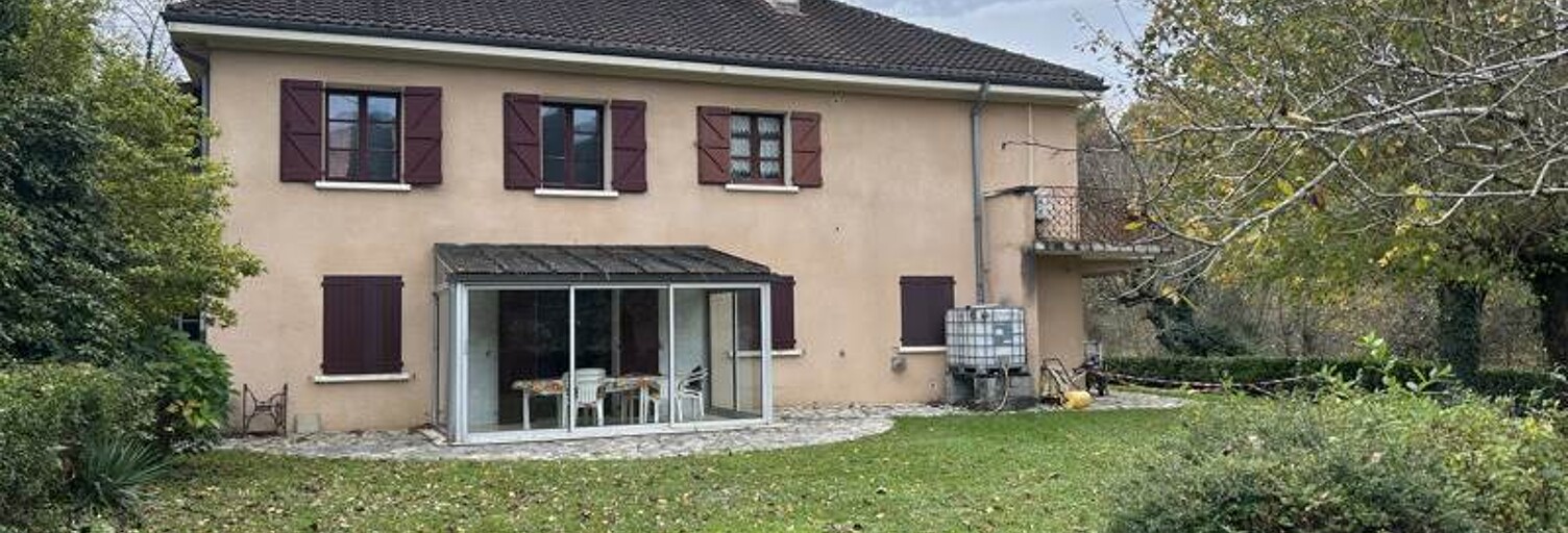 Maison 8 Pièces 237 m² à vendre à Aubin (12110)