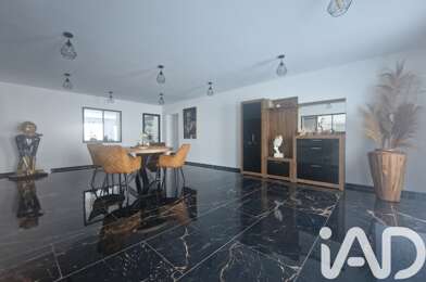 Maison 16 pièces 833000 €