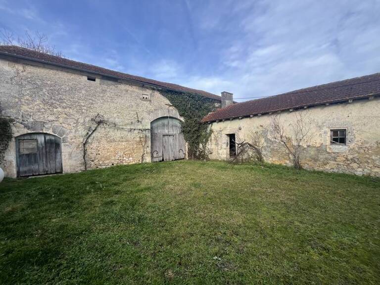 Grange de 1 pièces principales — photo 1