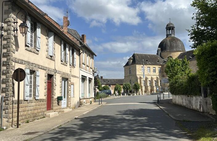 Maison de bourg de 6 pièces principales — photo 2