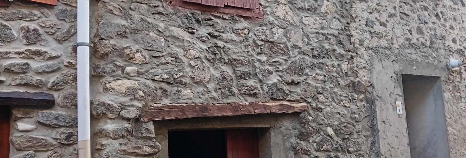 Maison 2 Pièces 55 m² à vendre à Quérigut (09460)