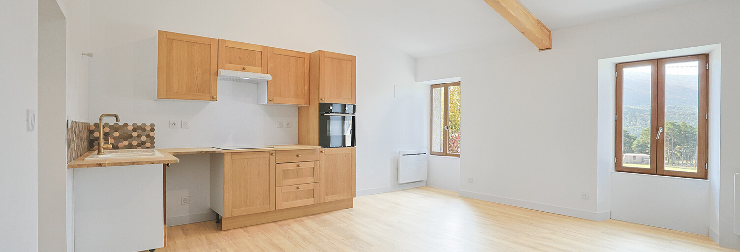 Maison 3 Pièces 120 m² à vendre à La Martre (83840)