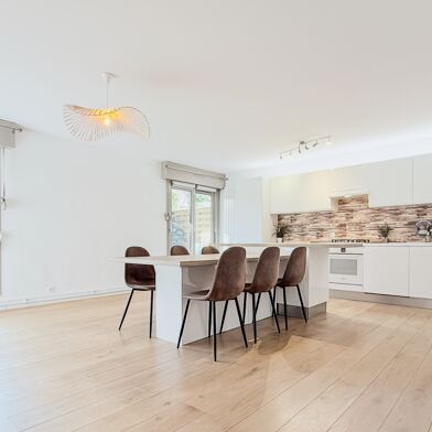 Appartement 3 pièces 275000 €