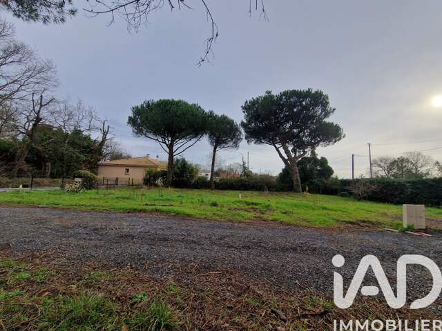 Vente Terrain à bâtir 588 m&sup2; — photo du bien