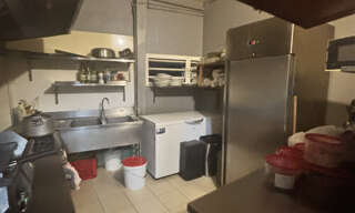 Commerce  91 m² à louer à Les Abymes (97139)