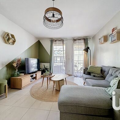 Appartement 3 pièces 254000 €