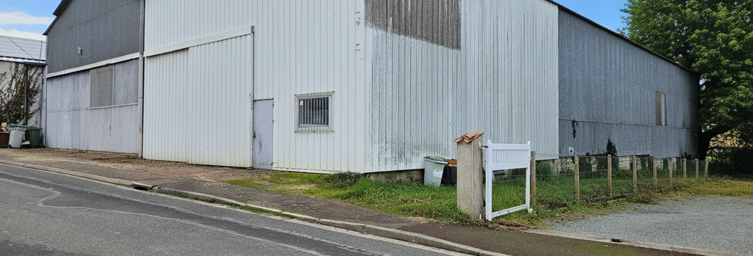 Garage  1104 m² à vendre à Saint-Porchaire (17250)