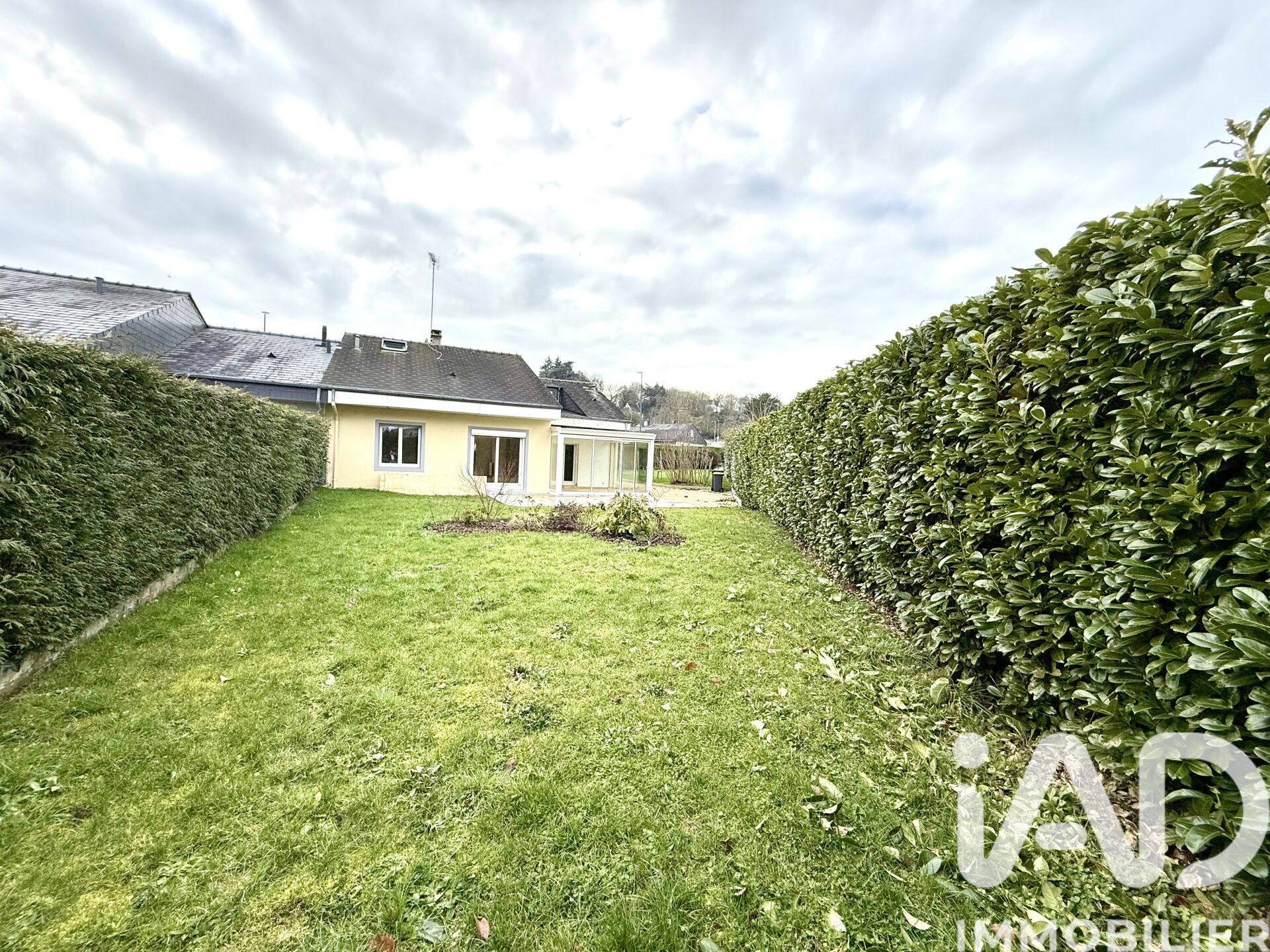 Laval - 125m² - 7p. - 3ch.