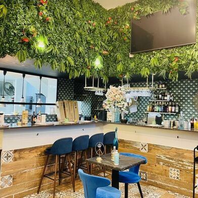 Commerce  360000 €