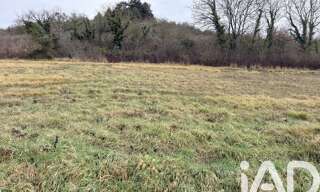 Terrain  943 m² à vendre à Saint-Aubin-sur-Yonne (89300)