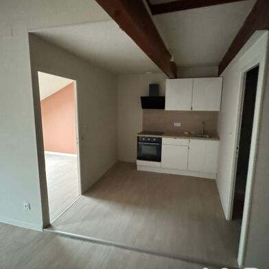 Appartement 3 pièces 690 €