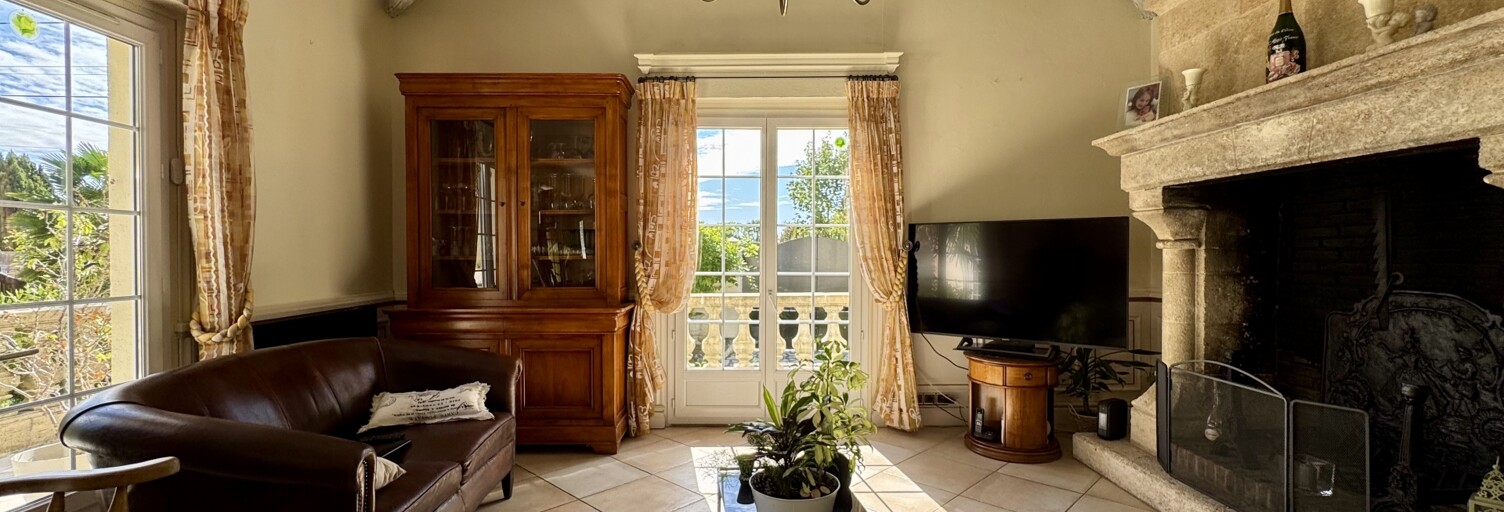 Maison 8 Pièces 222 m² à vendre à Montfermeil (93370)