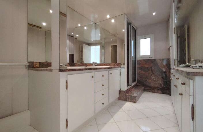 Vente maison 4 pièces 80 m² Saint-André-les-Vergers (10120) — photo 5