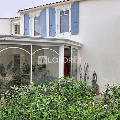 Maison 5 pièces 305500 €