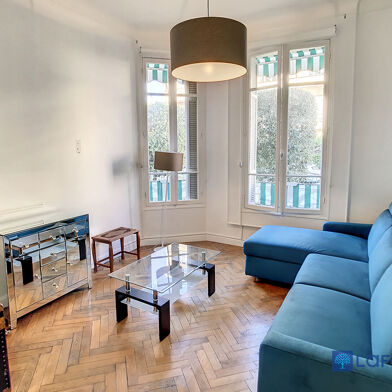 Appartement 2 pièces 947 €