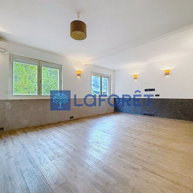 Appartement 4 pièces 139900 €