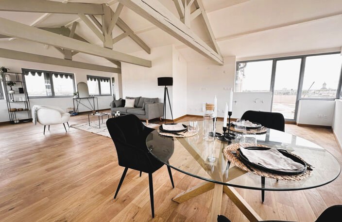Vente appartement T4 dernier étage - NIMES - CENTRE VILLE — photo 3