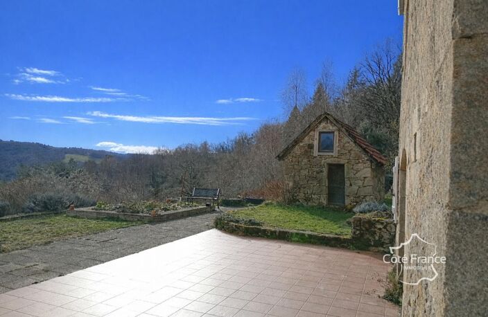 Domaine écologique unique avec deux habitations, dépendances — photo 5