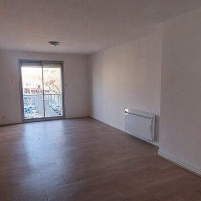 Appartement 3 pièces 755 €
