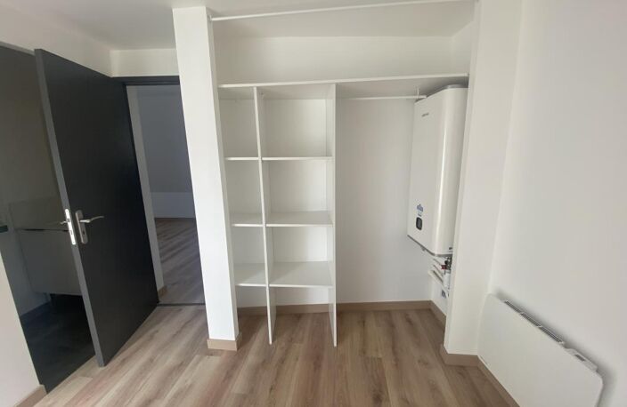 LOCATION APPARTEMENT T1 BIS A RODEZ SANS FRAIS D'AGENCE — photo 4