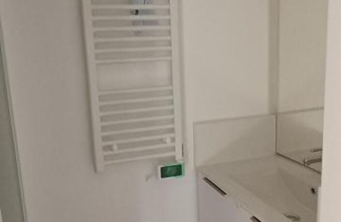 LOCATION APPARTEMENT T1 BIS A RODEZ SANS FRAIS D'AGENCE — photo 5