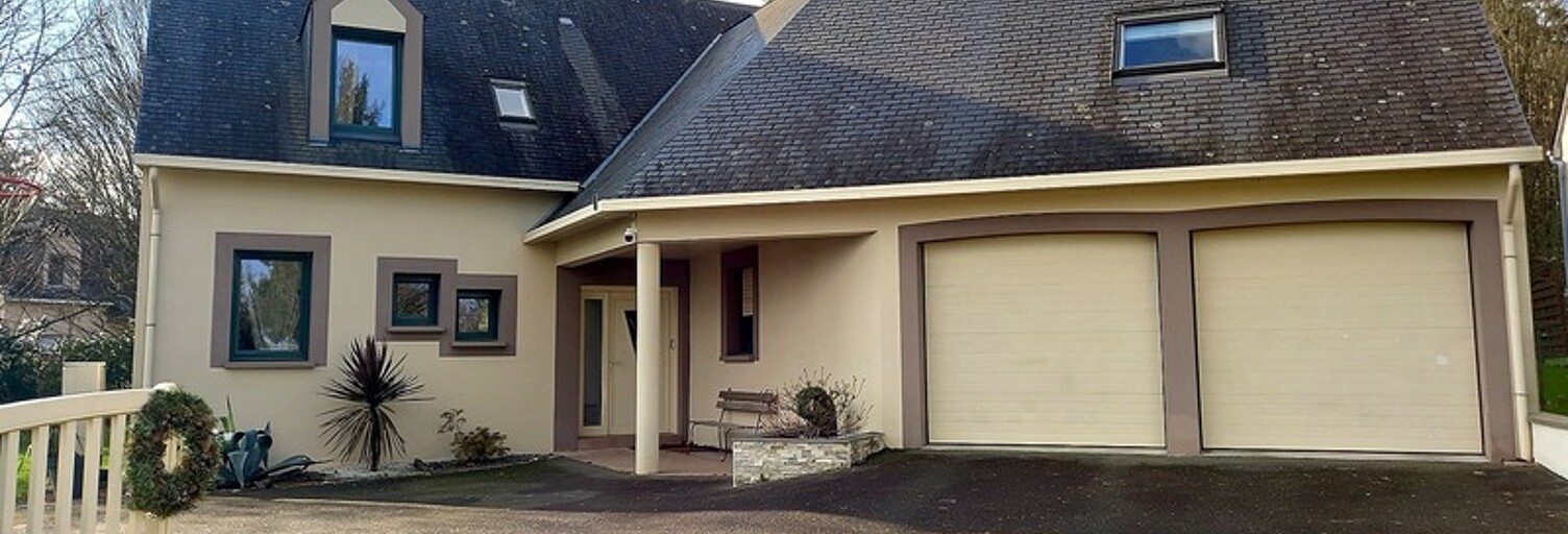 Maison 10 Pièces 250 m² à vendre à Contest (53100)