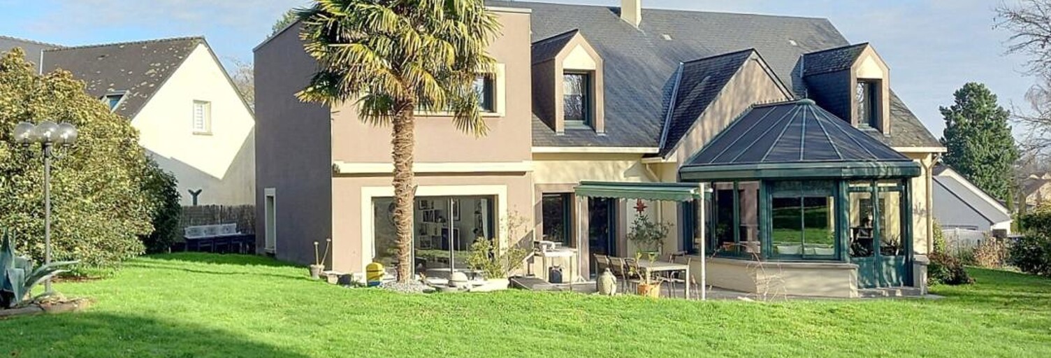 Maison 10 Pièces 250 m² à vendre à Contest (53100)