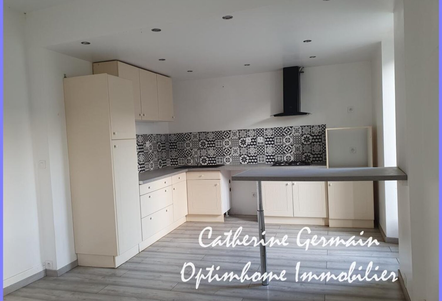 A Aigues Vives (11), à vendre : maison de village à rénover avec cour, terrasse et grand garage — photo 1