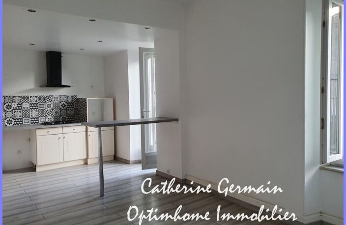 A Aigues Vives (11), à vendre : maison de village à rénover avec cour, terrasse et grand garage — photo 2