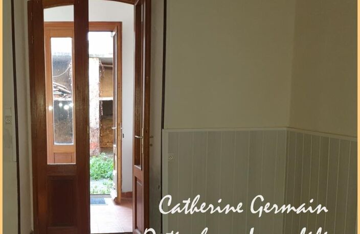 A Aigues Vives (11), à vendre : maison de village à rénover avec cour, terrasse et grand garage — photo 4