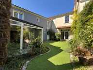 CENTRE VILLE - GRANDE MAISON FAMILILALE - JARDIN 100 M² - 4 CHAMBRES (POSS. 5) - CHARME DE L'ANCIEN - LOCAL COMMERCIAL (OU AUTRE) — photo 3