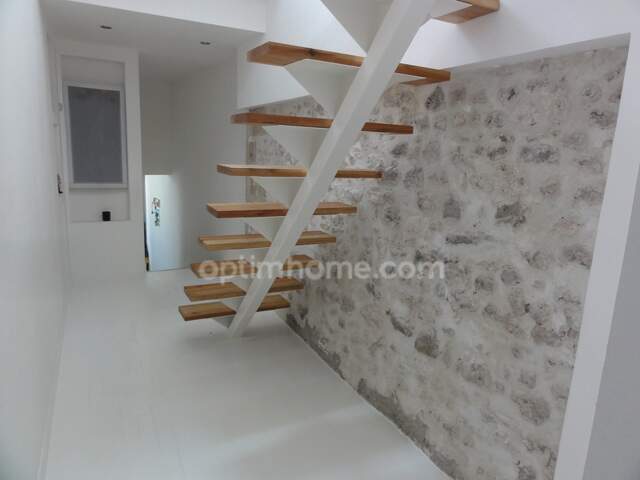 HYPER CENTRE, appartement en duplex de 100m2 à finir d'aménager dans petite copropriété aux charges réduites — photo du bien