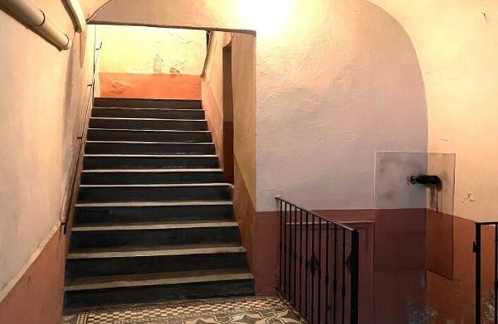 Appartement de 255m² à rénover au centre ville d'AUBENAS potentiel exceptionnel — photo 2