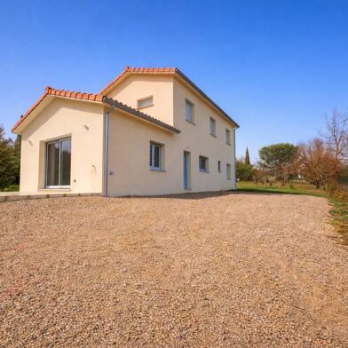 Maison 5 pièces 1350 €