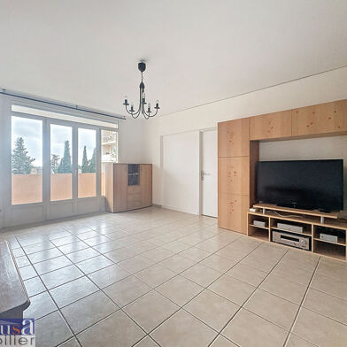 Appartement 4 pièces 955 €