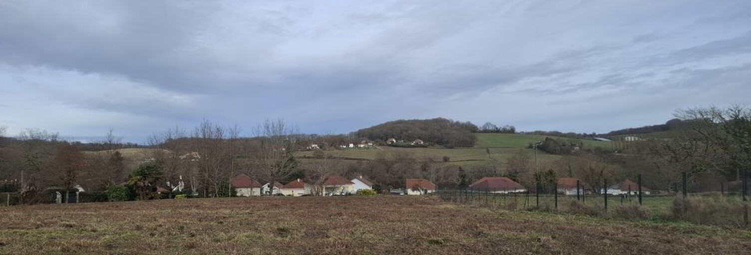 Terrain  2298 m² à vendre à Laà-Mondrans (64300)