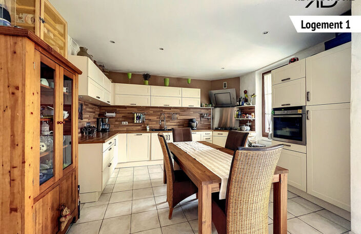 Maison de 200m² sur un terrain de 2357m² à VALS LES BAINS — photo 2