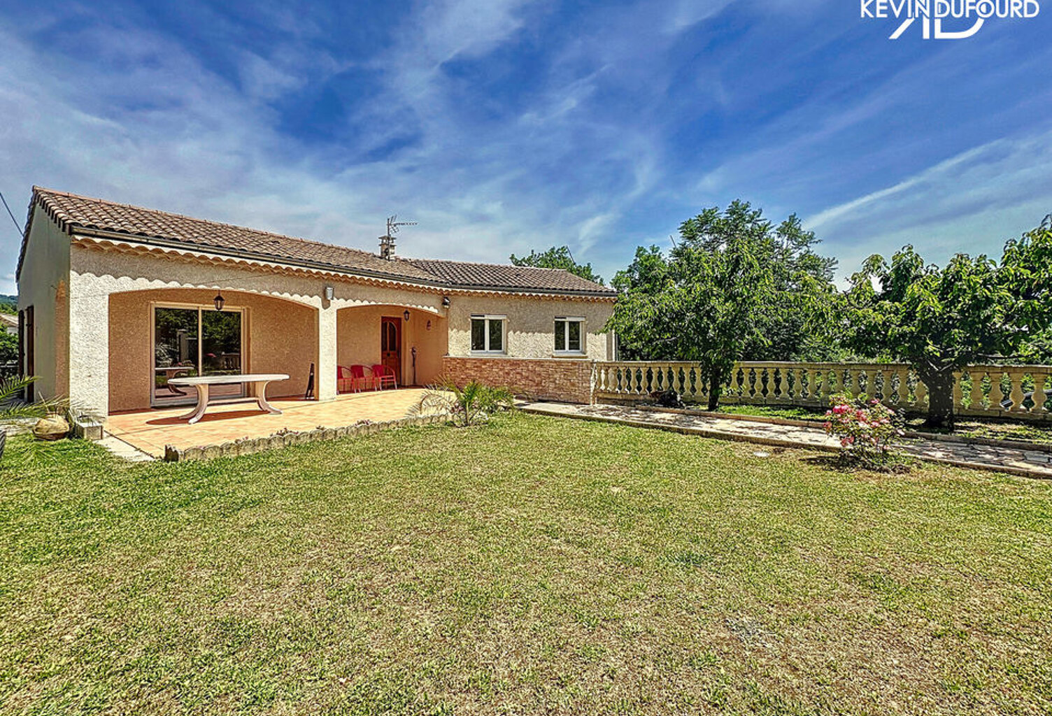 Maison de 130m² sur un terrain de 1125m² à LARGENTIÈRE — photo 1