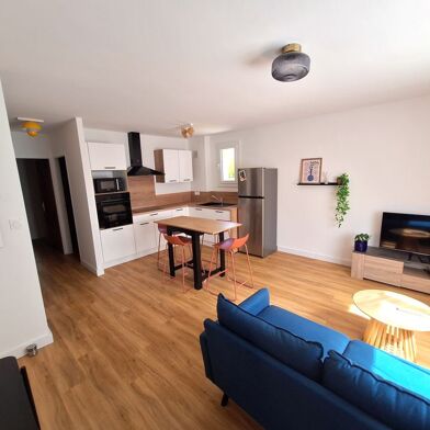 Appartement 3 pièces 770 €