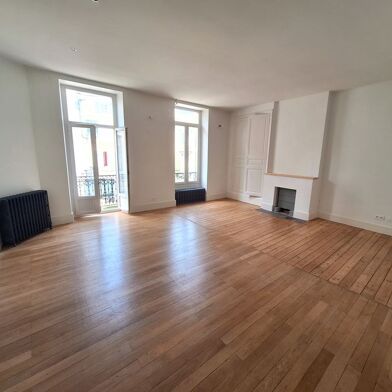 Appartement 4 pièces 850 €