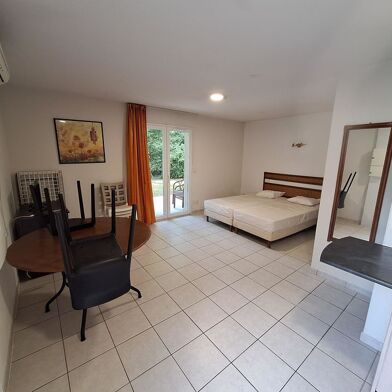 Appartement 1 pièces 560 €