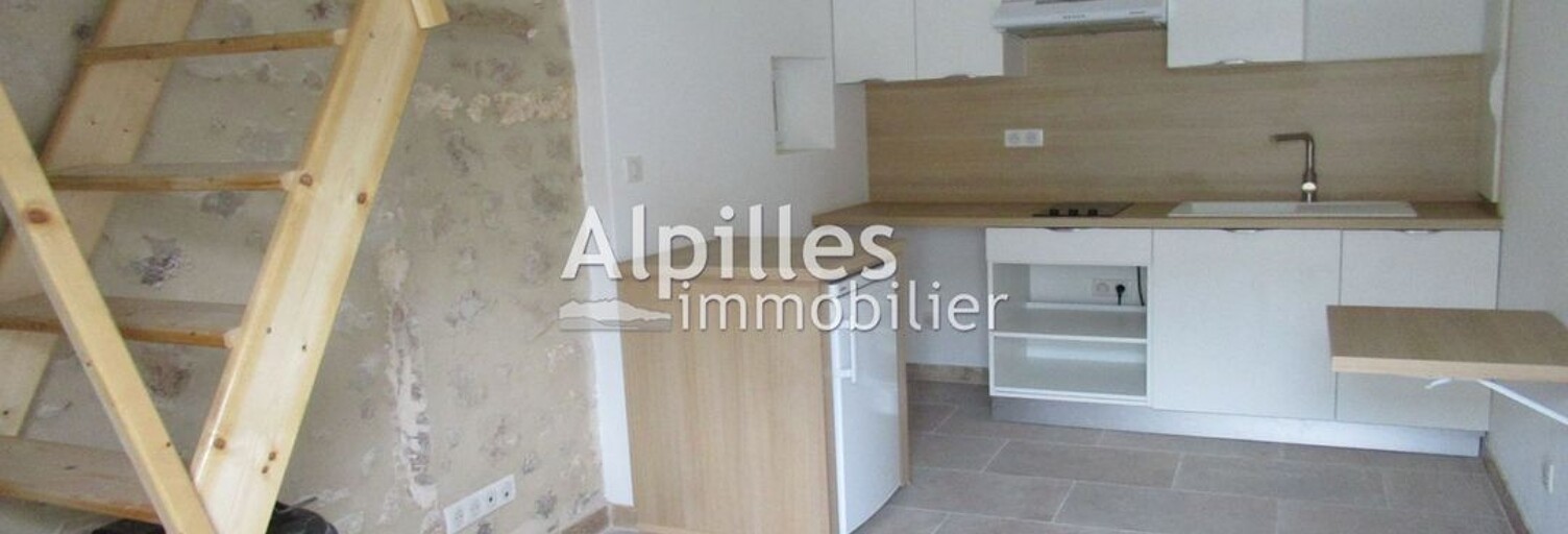 Maison 1 Pièce 22 m² à louer à Mouriès (13890)
